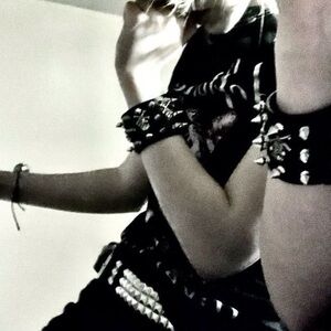 Meet your Posher, Jolie